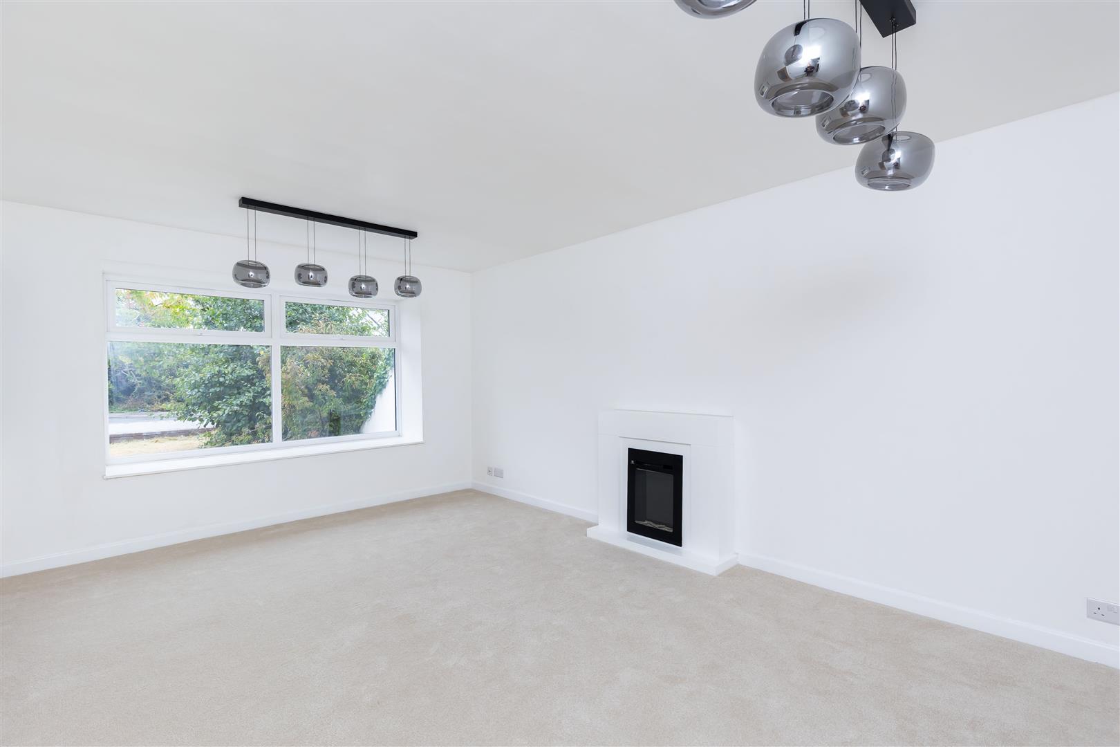 3 bed property in St. James Gardens, Leyland